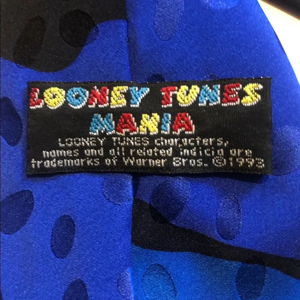 LOONEY TUNES Elmer Fudd 100% Silk Neck Tie $59 NWOT